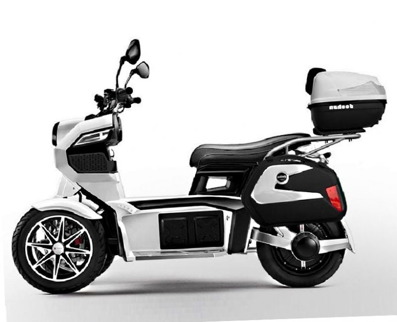 Электроскутер Doohan iTank EV3 Pro 3000W White Электроскутер Doohan iTank EV3 Pro 3000W White